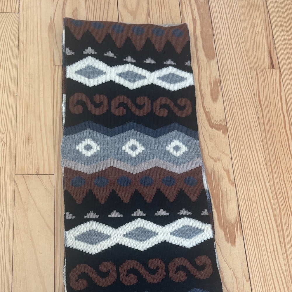 Saks Fifth Avenue Wool Scarf with Bold Patterns